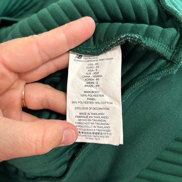 Women New Balance XS Green Waffle Ribbed Texture Dri Fit Zip Up Athletic Jacket - Picture 8 of 9